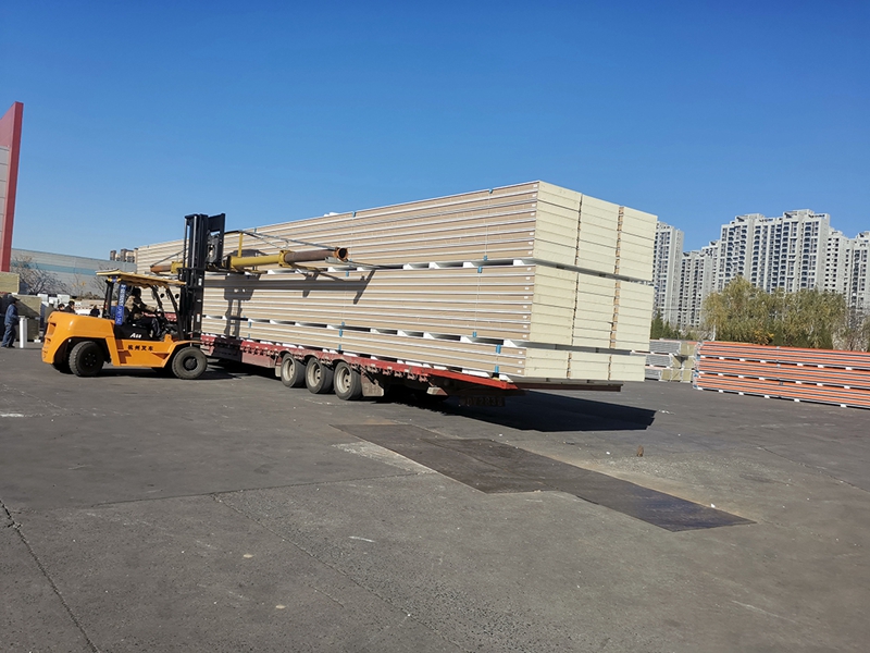 91麻豆国产福利品精科技（jì） | 超長機製冷庫（kù）板順利發運（yùn）至滇