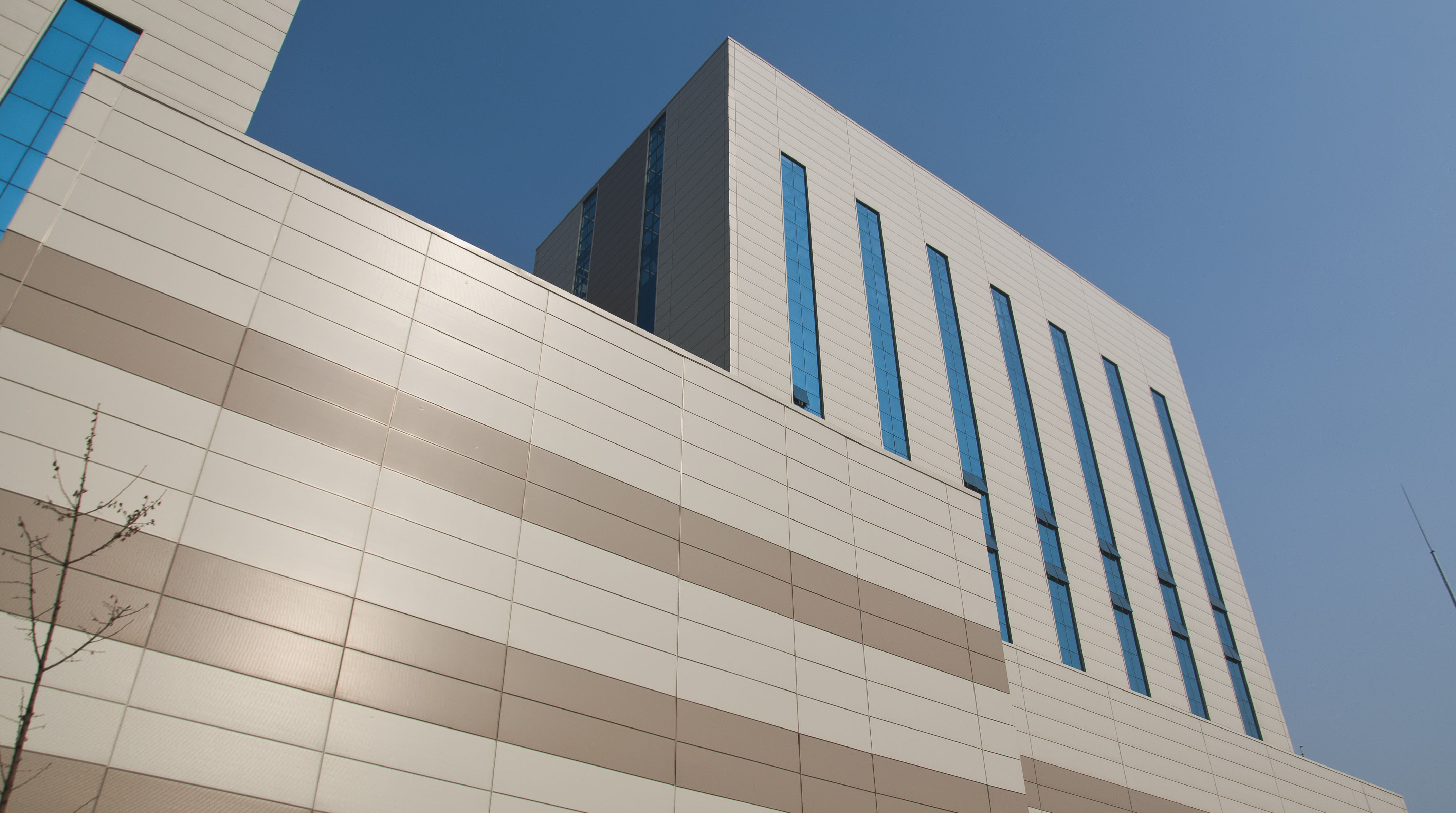 91麻豆国产福利品精岩（yán）棉夾芯板 | 電廠項目