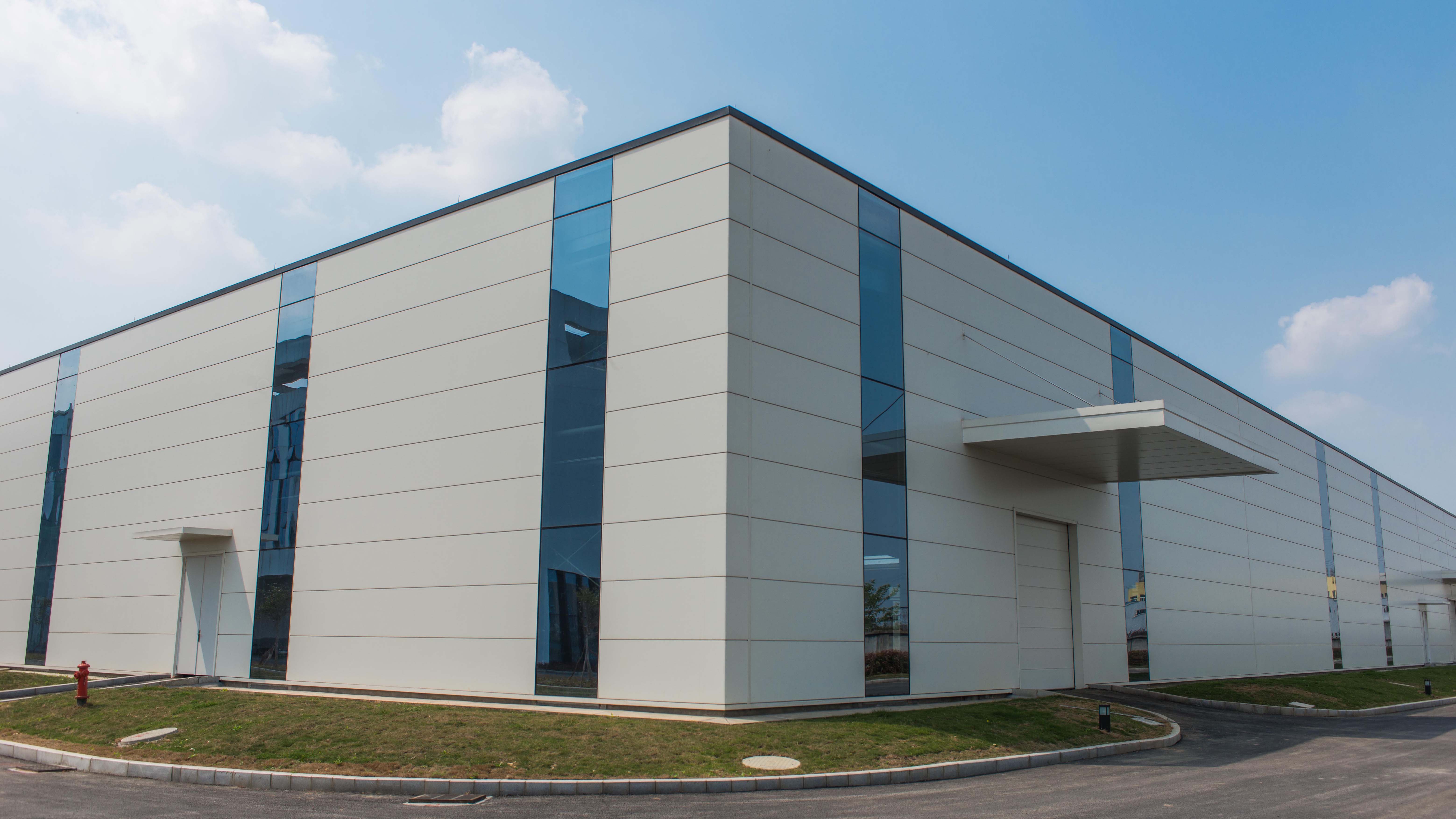 91麻豆国产福利品精岩棉夾芯板 | 醫藥物流中心項目